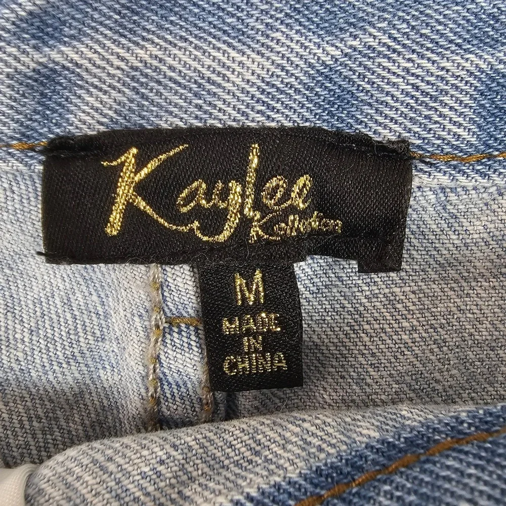 Kaylee Kollection Denim Shorts Medium Wash Cargo Pocket Frayed HemUtility Blue M